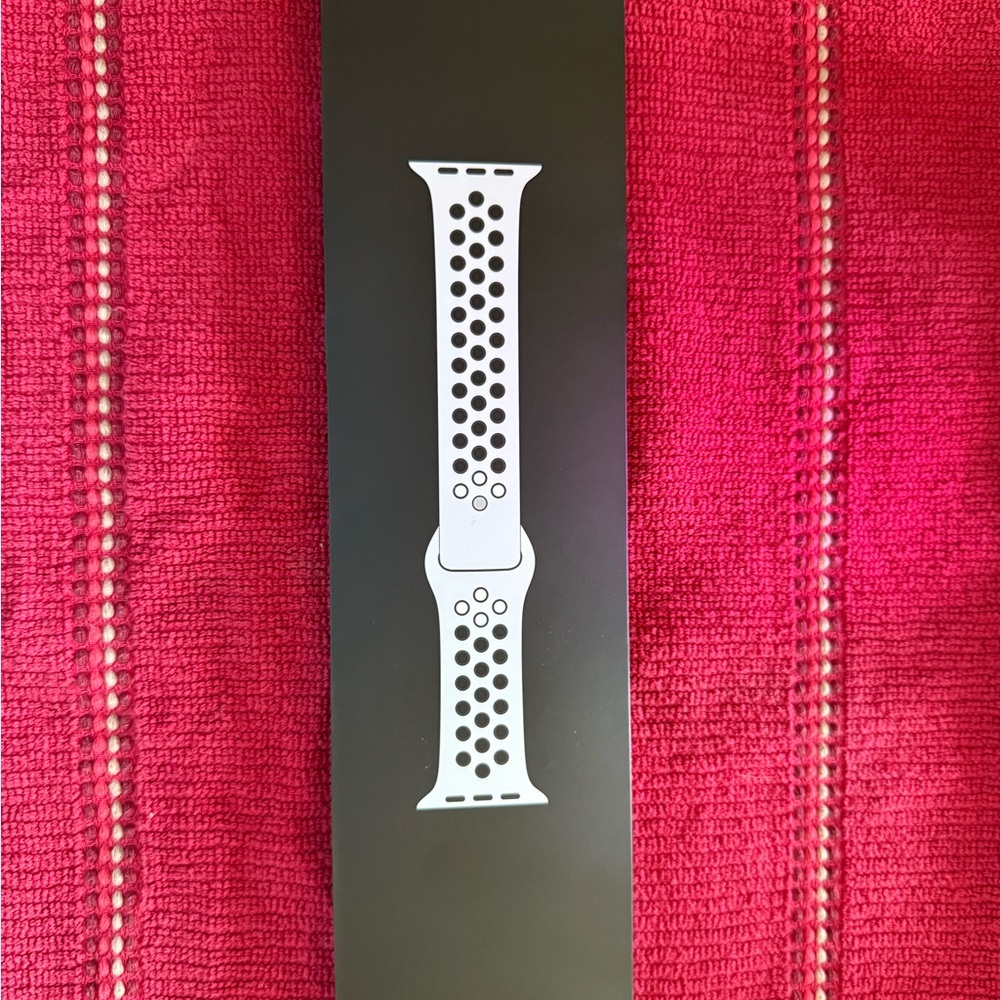 Nike White Breathable Wristband for Smartwatch